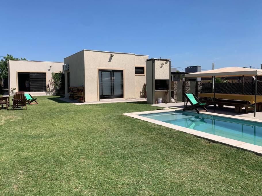 Casa Con Piscina En Maipu, Mendoza Holiday home Maipu (Mendoza)